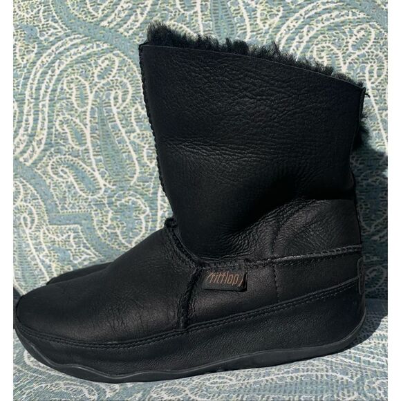 FITFLOP Mukluk Shorty Shearling Black leather Winter BOOTS sz 8 - Picture 1 of 8